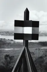 Peter Peryer, Trig, gelatin silver print, 1993