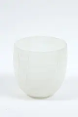 Stephen Bradbourne, White Flower, hot worked and blown glass, murine technique