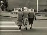John Daley, Ladies off crossing, Adelaide Road, Wellington, gelatin silver print, 1968