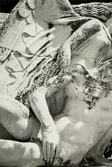 Janet Bayly, Ubeda (War Memorial 1945), April 1996, gelatin silver print