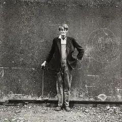 Glenn Busch, Clive Mundy: Railways Surfaceman (Christchurch, 1981), gelatin silver print