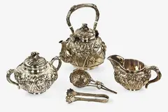 Japanese export silver tea service, Meiji period (1868-1912), marked Jungin