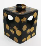 Japanese lacquer lidded stand, Meiji period (1868-1912), with black background, decorated in gold hiramaki-e with stylised floral design