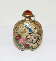 Chinese inside painted snuff bottle, signed Yan Yutian (c. 1888-1918), decorated with vividly coloured birds and flowers