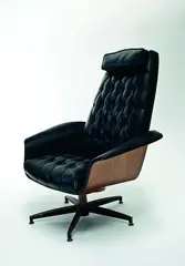 George Mulhaser, Original 1960's plycraft lounger, with a walnut ply frame and black vinyl upholstery