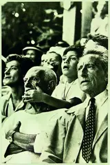 Brian Brake, The Bullfight - Claude puts his Finger in Picasso's Mouth, gelatin silver print