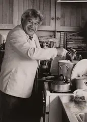 Dinnan, Hone at the Boil Up Pot, Jim Moriarty's Kitchen, Island Bay, Wellington, August 8, 1989, 1989, black and white photograph