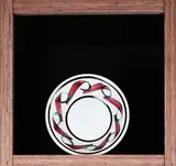 Frank Carpay for Crown Lynn, Dish with chilies and green pepper slices pattern to the wall