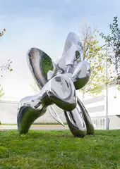 Tony Cragg, Distant Cousin, 2007, stainless steel