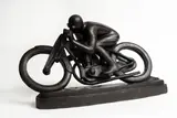 Otakar Švec, Motocyklista, kolem roku 1924, patinovaná sádra