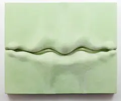 Adéla Matasová, Lips, 1968–1970, object (synthetic resin, wax oil glaze, wood)