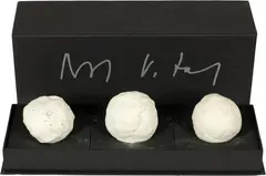 Not Vital, 300 palle di neve, 2007, 3 Bronzes, white painted
