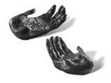Lisa Roet, Chimpanzee Hands 2005, 2005, bronze (2)