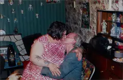 Richard Billingham, Kiss 1995-96, 1995-96, Type C photograph