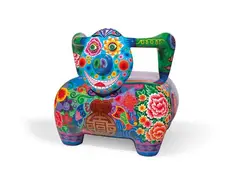 Hung Yi, Piggy Peace, 2014, Baked enamel, edition no. 2/9