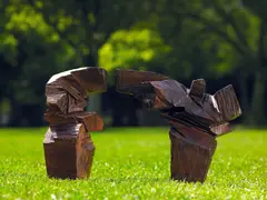 Ju Ming, Taichi Series – Arch, 1992, Wood