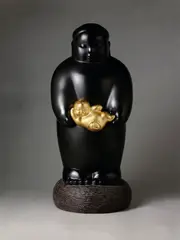 Entering the World by Li Chen, 2007, Bronze, edition no. 8/8, sold May 2012