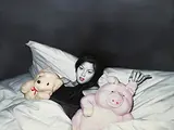 He Sen, Toy on the Bed, 2008, Oil on canvas