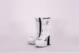 Sophie von Stillfried, 1#, 2011, Acryllack und Kugelschreiber auf Plateaustiefel