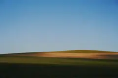 Olga Delane, Nr. 11 aus der Serie "Steppe", 2010, C-Print