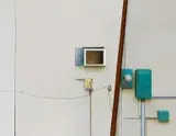 Jenny Brillhart, "Royal Caribbean Electric Boxes", 2008, Öl auf Holz