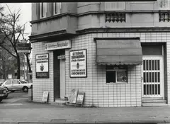 Trinkhalle by Tata Ronkholz, 1983, Gelatinesilberabzug auf Agfa-Fotopapier, sold Nov 2021