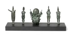 Tim Shaw, THE BRINGERS OF LIGHT, patinated bronze