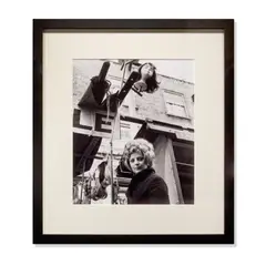 Dorothy Bohm, PETTICOAT LANE, EAST END, LONDON, SUNDAY MORNING, c.1960s, vintage gelatin silver print