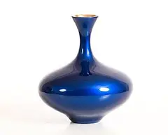 Michael Foley, Vaso Blu Notte, 2025, bronze - number 1 from an edition of 9