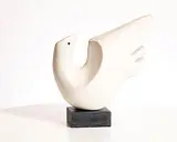 Anna Campbell Linnane, Dove, 1991, marble on granite base