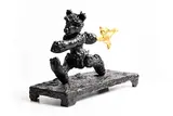 Patrick O'Reilly, Walking Bear with Golden Cub, 2017, unique bronze and gold leaf