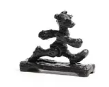 Patrick O'Reilly, Walking Bear, 2017, bronze