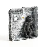 Patrick O'Reilly, Patient Bear, 2017, bronze - number 1 from an edition of 6