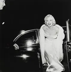 Marilyn Monroe by Murray Garrett, 1954, silver gelatin print, offered Jul 2020