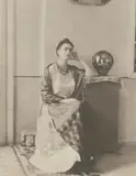 Manuel Álvarez Bravo, Frida Kahlo Seated with Globe
