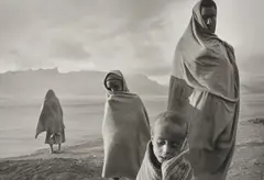 Sebastião Salgado, Refugees in the Korem Camp, Ethiopia, 1984, Gelatin silver print, printed 1992