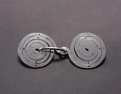 Alexander Calder, Cape Clasp, 1945, silver wire