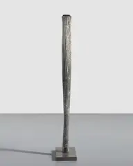 Yves Dana, Figuree dressée, 2014, diabase volcanic rock with pigment