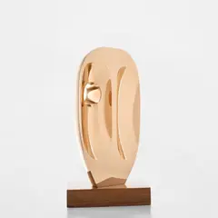 Barbara Hepworth, Vertical form (St Ives), 1968, polished bronze