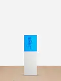 Karon Davis, Jasmin 3, 2021, plaster bandages, plaster, white paint, glass eyes, metal jewelry, pedestal and artist's blue Plexiglas box