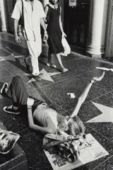 Jim Goldberg, Untitled (Hollywood Walk of Fame), 1988, Gelatin silver print