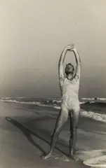 PaJaMa, Jared French, années 1940, gelatin silver print; inscribed in ink in an unidentified hand and collection stamps (on verso)