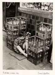 Grace Robertson, A Private Moment, Battersea, London, 1954, Gelatin silver print