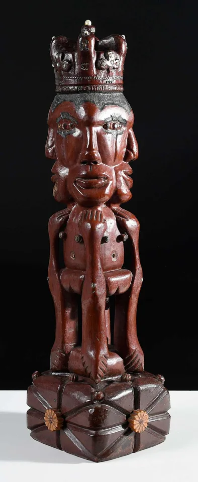 Ulysses Davis, Multi-Faced Crowned Male Statue, 1976, carved and painted wood with applied beads and pearls