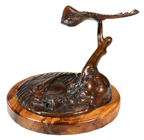 Bill Hunt, Sea Wings - Thornback Rays, patinated bronze on wood base