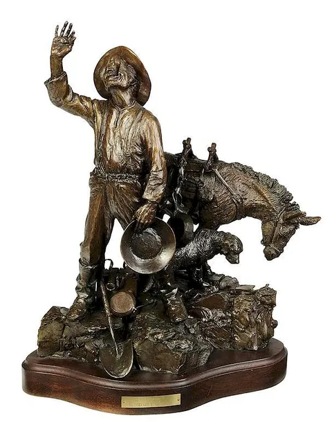 Lorenzo E. Ghiglieri, Casey's Gold II, 1982, patinated bronze with wood base