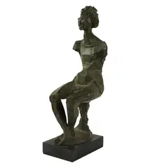 William Chattaway, Seated Figure, 1968, bronze, mounted to plinth