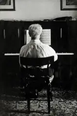 Eva Rubinstein, ARTUR RUBINSTEIN, HOTEL EXCELSIOR, RZYM, 1969, fotografia czarno-biała, papier bromowy