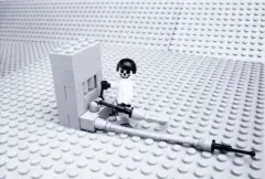 Zbigniew Libera, Z TEKI „ALBUM DES KZL LEGO”, fotografia cyfrowa, papier