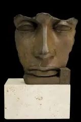 BEZ TYTUŁU by Igor Mitoraj, 1992, brąz, podstawa kamienna, sold Mar 2015